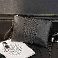 2022 New Womens bag Soft leather clutch bag Envelope wallet black woven purses and handbags Fashion men Messenger Bag