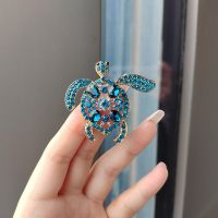 hot【DT】 Rhinestone Sea Turtle Brooch Pins Metal Tortoise Coat Badges Corsage Jewelry