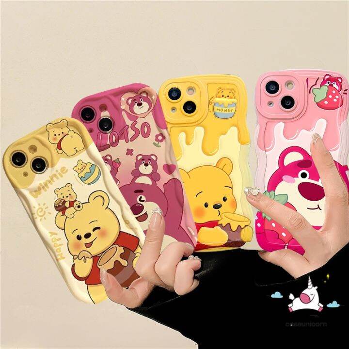 เคสโทรศัพท์มือถือ-tpu-นิ่ม-ปิดด้านหลัง-ลายการ์ตูนหมีพูห์-สตรอเบอร์รี่น่ารัก-สําหรับ-iphone-14-13-12-xr-6-6s-8-7-x-xs-2020