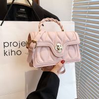 [COD] personality bag female 2023 new foreign style hand carry square western Messenger shoulder