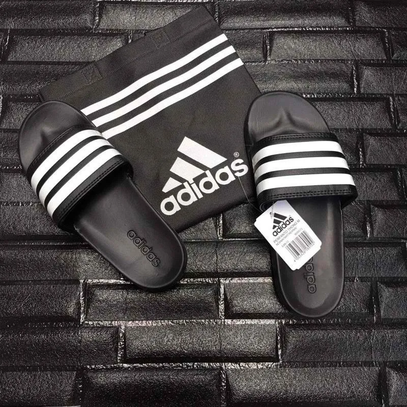 adidas slipper 45