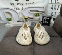 รองเท้า Adidas Yeezy Slide coconut minimalist chop out outdoor beach hole sandals