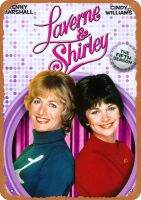 โปสเตอร์โลหะป้ายติดผนังดีบุก Laverne &amp; Shirley โปสเตอร์ที่มีชื่อเสียงทีวีโปสเตอร์ภาพยนตร์ย้อนยุคของขวัญคาราโอเกะมนุษย์ถ้ำตกแต่งบาร์คาเฟ่วินเทจการตกแต่งศิลปะโลหะ Signs8 "X12"