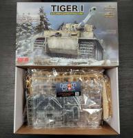 RFM 5025 1/35 Tiger I early production w/full interior &amp; clear parts &amp; workable track links (โมเดลรถถัง Model DreamCraft)