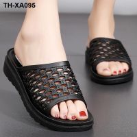 ◕❣❄ Middle-aged shoes ladies flip flops summer new plastic casual flat heel outerwear pregnant women slippers elderly sandals