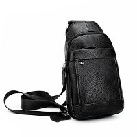 [COD] mens bag new wholesale casual chest layer cowhide messenger version trendy