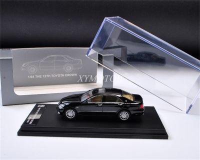 Dcm 1/64 For Toyota CROWN 12th generation Metal Diecast Model Car Kids Gifts Black/White Collection Display Ornaments