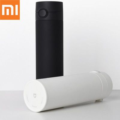 Xiaomi ถ้วยน้ำร้อน Mijia 2สแตนเลสสตีลสุญญากาศความจุ480มล. ล็อคถ้วยใส่น้ำพกพาฉนวนกันความร้อนสวิทช์ยืดหยุ่นเย็น