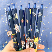 【Free Shipping】ปากกากดสีดำรูปการ์ตูนนักบินอวกาศปากกาหมึกเจลสำนักงาน0.5มม. กล่องใส่ปากกาอยู่กับที่
