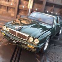 【CC】 1:32 Jaguars XJ6 Alloy Car Diecast  amp; Vehicles Metal Sound and Collection Childrens