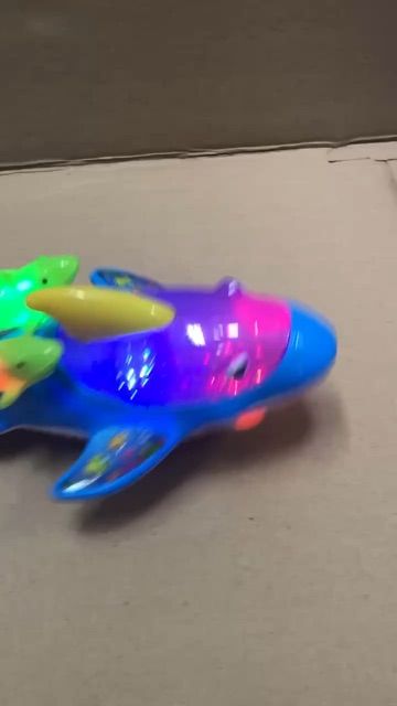 ของเล่น-ถูก-ตัวต่อ-โมเดล-ปลาฉลามใส่ถ่าน-ไฟสวย-เพลงน่ารัก-วิ่งชนถอย-shark-ผลิตจากวัสดุคุณภาพดี-kids-toy