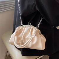 Chain bag messenger bag womens bag shoulder bag 2022 new trendy ins solid color small bag Japanese and Korean fashion small bag