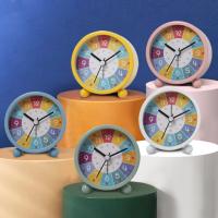 นาฬิกาสไตล์ Salvador Dali เซอร์เรียลแบบนาฬิกาแขวนผนังตัวเลขโรมันบิดเกลียวนาฬิกาอุปกรณ์เสริมในบ้านผนังบิดเบี้ยวละลายเป็นของขวัญ