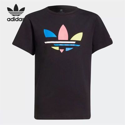 Adidasˉnew อาดิดาสดั้งเดิมใหม่เสื้อกีฬาแขนสั้นพิมพ์ลายโลโก้สีสำหรับทั้งหญิงและชายแท้ลายดอกโคลเวอร์แฟชั่นลำลองบุคลิกภาพ