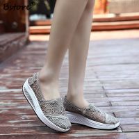 Tiptop 【New Arrival】Ready Stock Woman Fashion Breathable Lace Kasut Wedge Shoes Slip On Kasut Jururawat