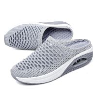 รองเท้า Slip On Perempuan ตาข่ายระบายอากาศกันลื่นแบนสบายสำหรับฤดูร้อนรองเท้าแตะครึ่งใบพื้นนุ่มสบายสำหรับผู้หญิง