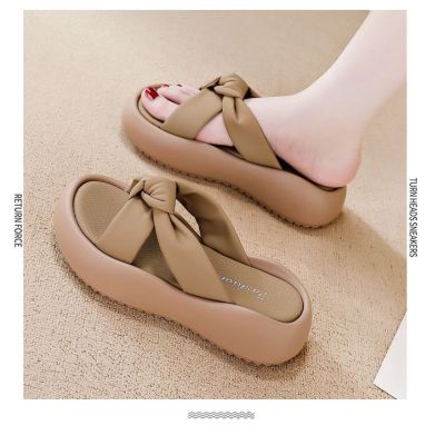 Advanced Thick Sole Sandals for Women in 2023 Summer New Outwear Fashion Network Red Versatile Feet Feel Beach Sandals