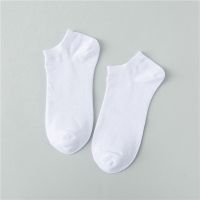 3 Pigment Color Boat Socks Mens Thin Sweat-absorbent Low-cut Short Tube Male Socks Simple Korean Socks