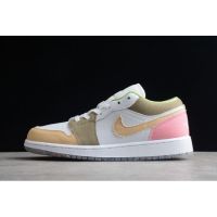 Original A -J Ar J0rdan 1 Low Pas Grind White Tan-Pink Girls ขนาด DJ0341-100 Casaul Running Walk รองเท้ารองเท้าผ้าใบรองเท้ากีฬา