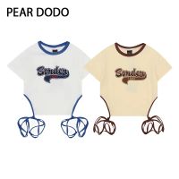 PEAR DODO เสื้อปักตัวอักษรวินเทจแขนสั้นเกาหลีสำหรับผู้หญิงสั้นมีสายรูด