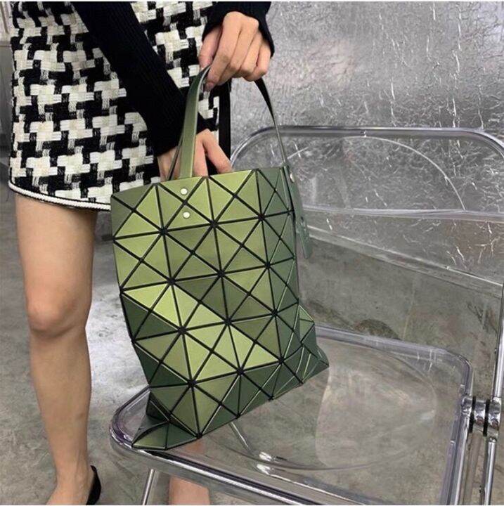 โปรโมชั่นเวลา-จำกัด-issey-miyake-bao-bao-with-anti-fake-mark-magic-chameleon-color-6-6-tote-bag-shoulder-bag-100-original