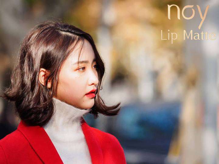 มีปลายทาง-น้อยลิปแมท-สีชบาแดง-noy-lip-matte-ลิปน้อย-ลิปสติก-ลิปแมท-ลิป-ติดทน-กันน้ำ-ริมฝีปากชุ่มชื้น-ไม่แห้ง-ไม่ลอก-ไม่ขุย