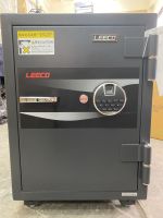 ตู้เซฟ ลีโก้  Leecoระบบ สแกนนิ้วมือ และ digital น้ำหนัก 118.5 กก ขนาด 48.3x61.4x68.7cm กันไฟนาน120นาที รับประกัน1ปี