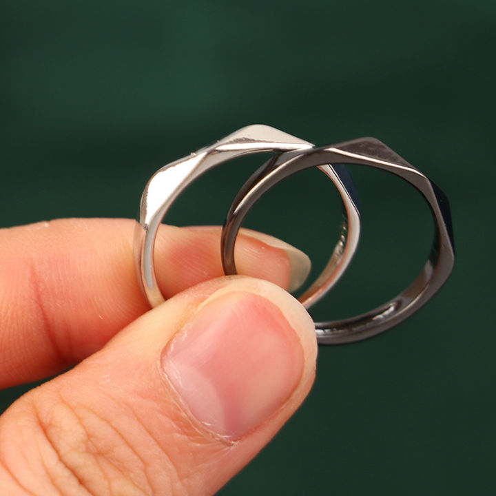 แหวนแต่งงานรูปสี่เหลี่ยมขนมเปียกปูน-ใหม่1คู่แหวนแต่งงานรูปสี่เหลี่ยมขนมเปียกปูนแบบเรียบง่ายแหวนคู่รูปทรงเรขาคณิตของขวัญงานปาร์ตี้