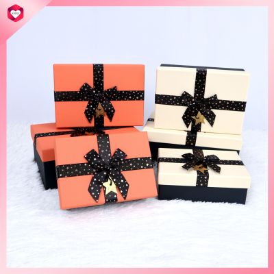 HappyLife Gift Box กล่องของขวัญ กล่องของชำร่วย กล่องกระดาษอย่างแข็ง กล่องดอกไม้ กล่องตุ๊กตา กล่องใส่ของอเนกประสงค์ รุ่น 9301-166