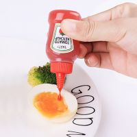 2PCS/Set 25ML Mini Seasoning Sauce Bottle Portable Honey Mustard Container Ketchup Bottle Salad Dressing Jar for Bento Lunch Box