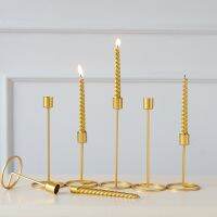 {6shop Department Store} เชิงเทียนโลหะยุโรป Golden Retro Single Head Standy Candlestick DinnerSimple Valentime Christmas Wedding Home Decoration