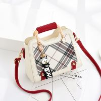 Female bag 2021 new tide inclined shoulder bag web celebrity small square bag brim single shoulder bag is contracted fairy bag