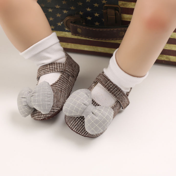 เด็กทารกผู้หญิงรองเท้าส้นเตี้ยด้านล่างเด็กแรกเกิดการ์ตูนรองเท้าใส่เดินแรก