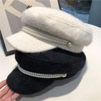 2021 new Autumn and winter British style pearl plush military cap women fashion black and white beret