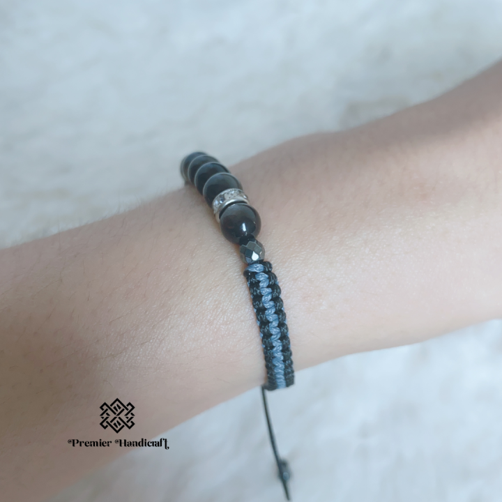 silver-obsidian-macrame-black-gray-สร้อยข้อมือหินนำโชคเชือกถัก-กำไลข้อมือหินนำโชคเชือกถัก-ความจริง-ปลดปล่อย-สมาธิ-handmade-stone-braceletเชือกถักข้อมือหินมงคล