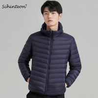 Schinteon เสื้อขนเป็ดเป็ดสีขาวมีฮู้ดสำหรับผู้ชาย,กระเป๋าเก็บของแบบพกพาเสื้อโค้ตทรงหลวมลำลองมีฮู้ดฤดูหนาวใบไม้ร่วงชาย