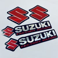 สติ๊กเกอร์แต่งรถ Suzuki Logo สีแดง JDM Racing สติกเกอร์ 3D 4ชิ้น ติดรถ รถมอเตอร์ไซค์ รถยนต์ โลโก้ ซูซูกิ รถซิ่ง Car Motorcycle GSX Smash Skydrive Nex Swing Step Burgman Swift