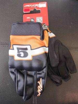 ถุงมือการ์ด แบบเรียบๆ บางๆ เย็นๆ Five Glove Replica Sport 5