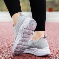 [penghantaran Ekspres]] SkechersGo-walk Arch Fit รองเท้าสลิปออนลําลอง น้ําหนักเบา สําหรับสตรี