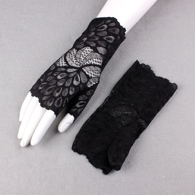 Short breathable riding driving sunscreen gloves feminine black lace sunshade gloves C13