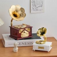 Vintage Phonograph Ornaments Classic Home Decor Music Box Interior Sculptures Figurines Classical Living Room Decoration Gift