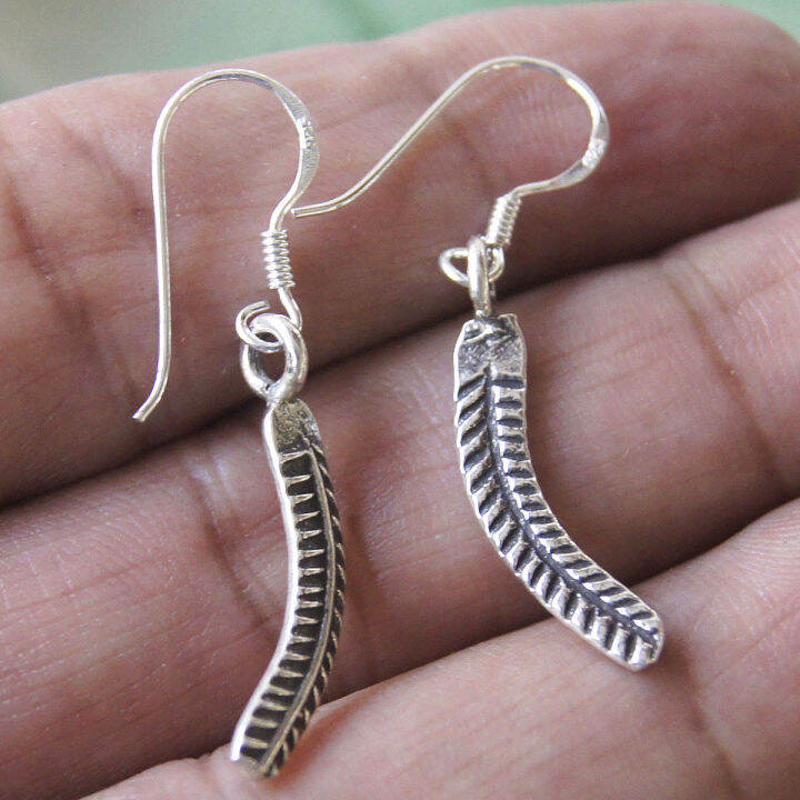 thai-karen-hill-tribe-design-earrings-pure-silver-สวยเด่น-สดุดตากระเหรียงของไทย-สวยงามไทยตำหูเงินกระเหรี่ยงทำจากมือชาวเขางานฝีมือสวยของฝากที่มีคุณค่าของฝ