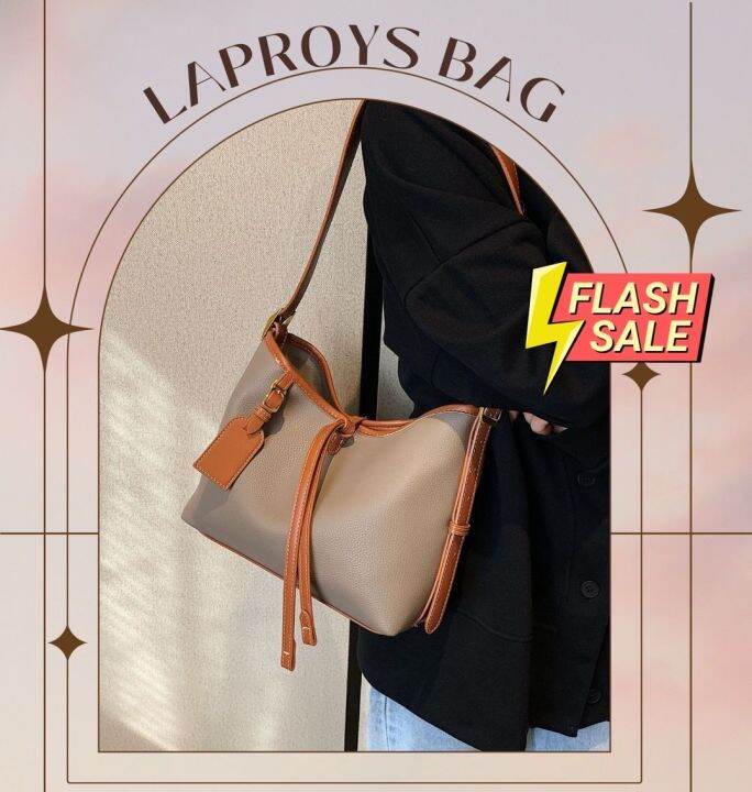 AC02 กระเป๋าสะพาย รุ่น Wish bag หนังนิ่มทรงสวย มาพร้อมใบลูกสายปรับระดับได้ Lazada.co.th