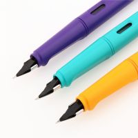 IGNEXO ปากกาประดิษฐ์ตัวอักษร ปากกาหมึก สำนักงาน อุปกรณ์การเรียน นักเรียน ถุงหมึกถอดเปลี่ยนได้ ปากกาลายเซ็น ปากกาธุรกิจ ปากกาน้ำพุ ปากกาเขียน