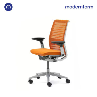 Modernform  เก้าอี้ Steelcase ergonomic รุ่น Think v2 Platinum พนักพิงกลาง สีส้ม เก้าอี้เพื่อสุขภาพ เก้าอี้ผู้บริหาร เก้าอี้สำนักงาน เก้าอี้ทำงาน เก้าอี้ออฟฟิศ เก้าอี้แก้ปวดหลัง ปรันเอนได้  4 ระดับ ปรับน้ำหนักตามผู้นั่งอัตโนมัติ พร้อมปรับความสูงได้