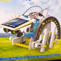 13 In 1 หุ่นยนต์พลังงานแสงอาทิตย์ 13 in 1 DIY Solar Robot Kit Toy เสริมพัฒนาการ หุ่นยนต์ของเล่นวิทยาศาสตร์