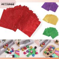 MKJIUHGG 100 pcs ลายนูนโลหะ สี อุปกรณ์จัดงานแต่งงาน เบเกอรี่ อาหารดีบุก การตกแต่ง อลูมิเนียมฟอยล์ กระดาษบรรจุภัณฑ์ กระดาษห่อ ลูกอมช็อกโกแลต