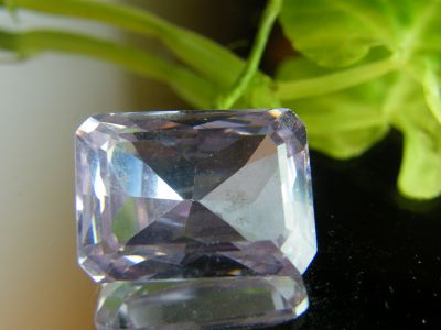 CZ คิวบิกเซอร์โคเนีย เพชรรัสเซีย Cubic Zirconia รูป.แปดเหลี่ยม สีลาเวนเดอร์ American diamond stone  DROP SHAPE 11x16MM  ( 1 PCS เม็ด )หนักรวม 22 กะรัต  CARATS ....(1 เม็ด)