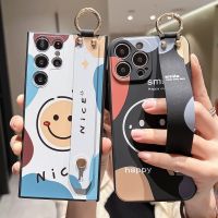 SoCouple For Samsung S23 S22 S21 S20 FE Plus Ultra A51 52s 53 71 72 73 12 13 32 54 34Note 20 Smile Wrist Strap Phone Holder Case