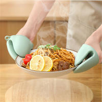 BBQ Non-slip Heat Resistant Cooking Oven Pot Holder Mitts Anti-hot Hand Silicone Finger Glove Clip